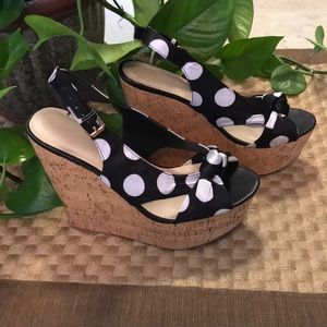 Wild Diva Black & White Platform Wedge Heels. EUC